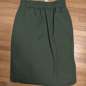 Slip on skirt